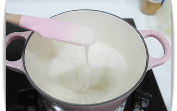 [My Little Kitchen] 好軟Q、會牽絲!! – 仿「Haagen Dazs 哈根達斯麻糬冰淇淋」❤