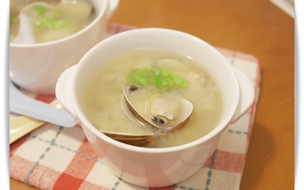 [My Little Kitchen] 好簡單，清爽好鮮甜!! – 味噌蛤蠣湯