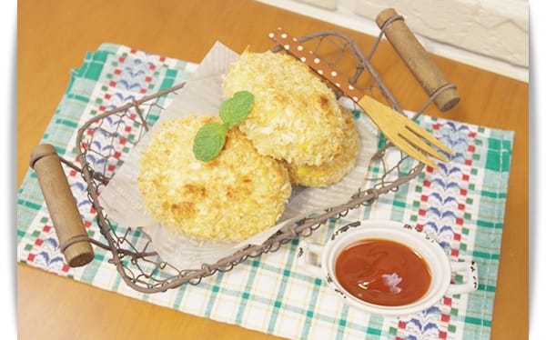 [My Little Kitchen] 免油炸，好健康!! – 馬鈴薯玉米可樂餅