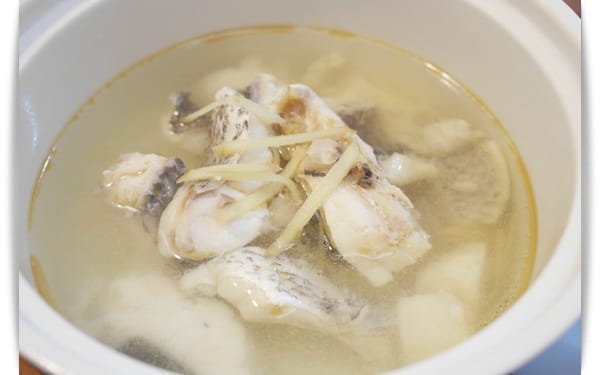 [My Little Kitchen] 補中益氣好神湯!! – 薑絲鱸魚湯 ♪