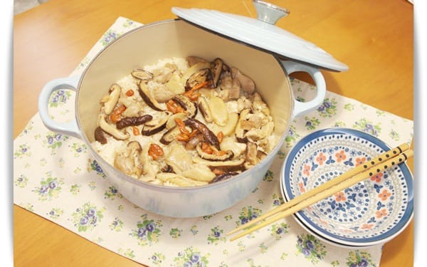 [My Little Kitchen] 暖身必備料理，香噴噴「香菇麻油雞炊飯」♡