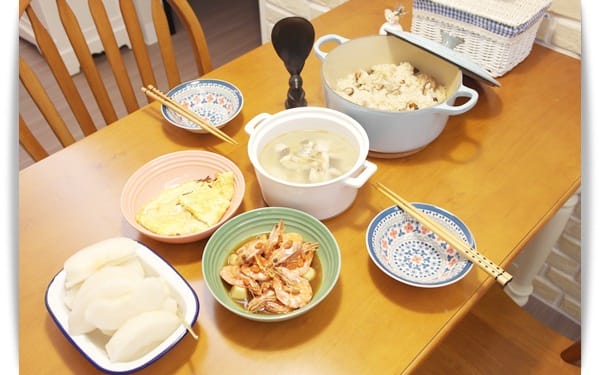 [My Little Kitchen] 暖身必備料理，香噴噴「香菇麻油雞炊飯」♡