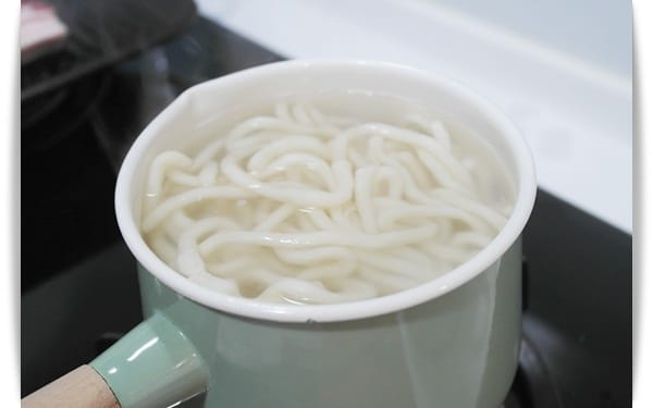 [My Little Kitchen] 抗拒不了的香濃滋味!! -「奶蓋烏龍麵 / 크림카레우동」
