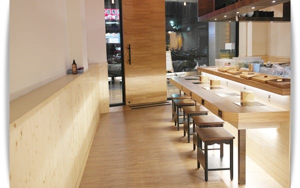 來市場不買菜，要吃鍋~~平價鍋物新選擇!! – 「蔡市場小火鍋」♪