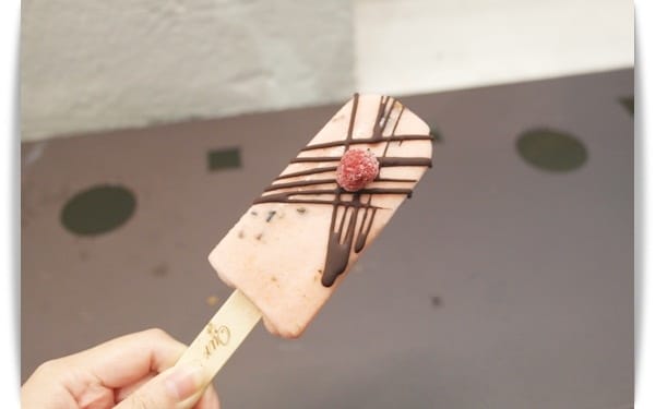 鹹蛋黃冰棒，好特別、很夠味!!! -「Our Bar」一起來吃冰棒吧 ❤
