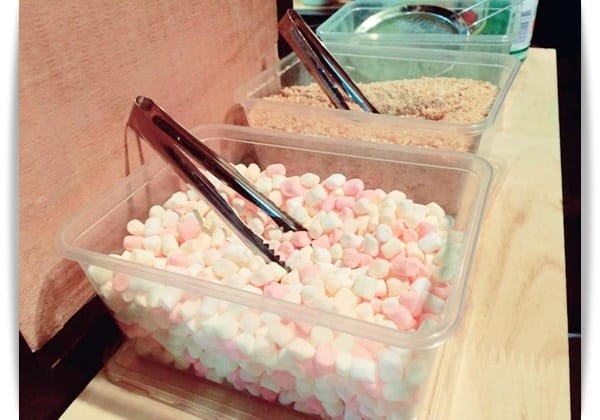 瑞豐夜市隱藏版美食，小心一吃就上癮!! – 「法克甜甜」專賣法式甜甜圈