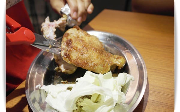 來自日本名古屋可愛咕咕雞，肉汁鮮嫩又飽滿!! – 「卡布里炸雞」大安店