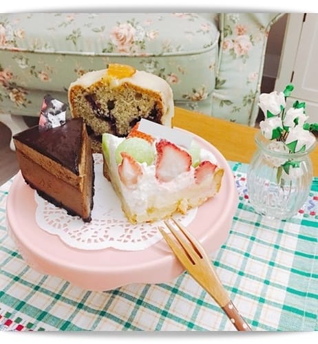 「RÊVE Café 黑浮咖啡」新菜色新體驗，遇見「Le FRUTA朗芙法式水果塔」❤