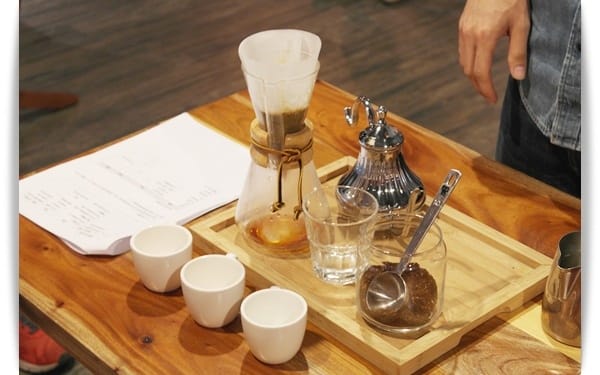 「RÊVE Café 黑浮咖啡」新菜色新體驗，遇見「Le FRUTA朗芙法式水果塔」❤