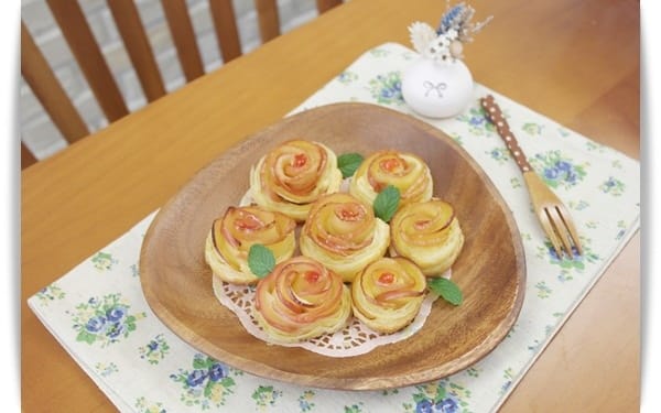 [My Little Kitchen] 餐桌上的花兒們 ❤ 玫瑰蘋果派