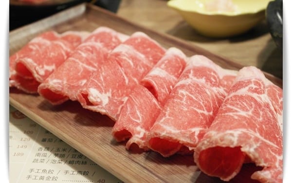 濃醇香，整罐牛奶加下去!! 鄉村味涮涮鍋「佐和手創鍋物」♡