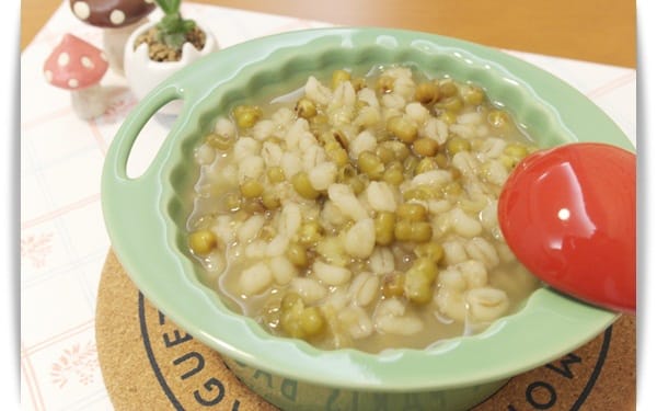 [My Little Kitchen] 免浸泡，30分鐘快速完成「綠豆地瓜湯」♪