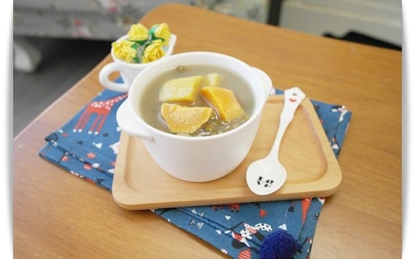 [My Little Kitchen] 免浸泡，30分鐘快速完成「綠豆地瓜湯」♪