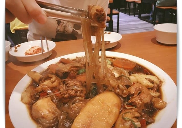 來自韓國第一安東燉雞，火辣辣的好味道!!「 鳳雛찜닭」台灣首店 ♪