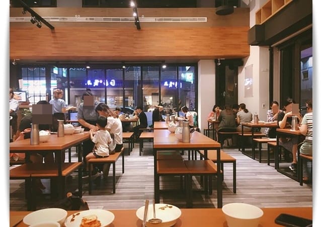 來自韓國第一安東燉雞，火辣辣的好味道!!「 鳳雛찜닭」台灣首店 ♪