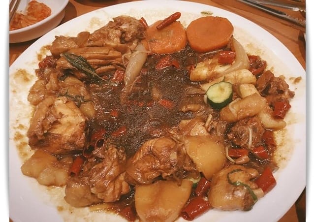 來自韓國第一安東燉雞，火辣辣的好味道!!「 鳳雛찜닭」台灣首店 ♪