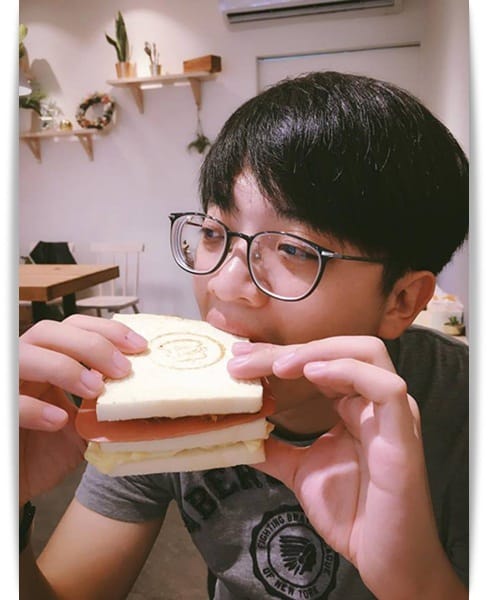 銅板美食也能很文青，一陣陣炭火香飄來~~「Tanko炭烤三明治」