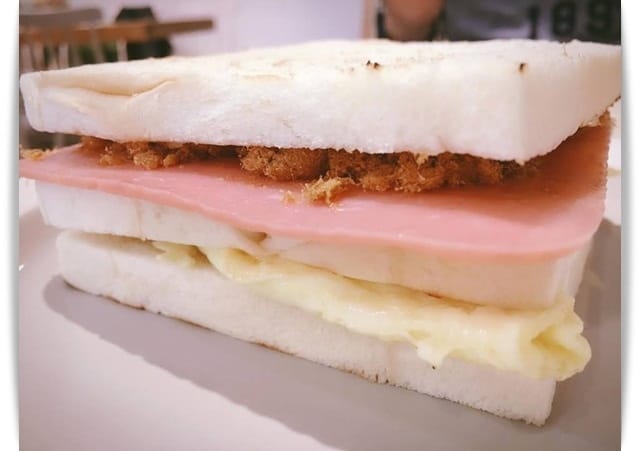 銅板美食也能很文青，一陣陣炭火香飄來~~「Tanko炭烤三明治」