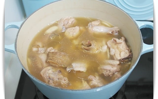 [My Little Kitchen] 每一口都鮮甜濃郁!! 暖呼呼~~「鮑魚雞湯」