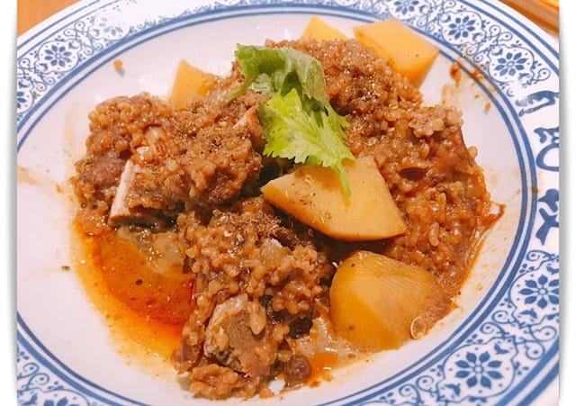 來自新竹人氣牛肉麵，濃濃四川味!! -「段純貞牛肉麵」高雄夢時代店