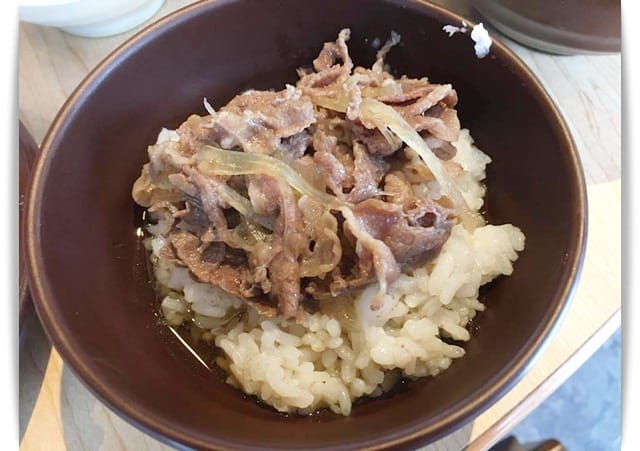 來自日本涮涮鍋，新鮮肉品吃到飽「ShabuSato 涮鍋里三號店」❤