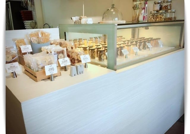 閃耀著光芒的華麗法式泡芙!! -「AM Pastry Studio 波諾斯甜點工作室」❤