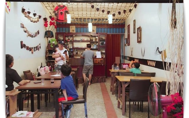 換上原住民服飾、吃著原住民風味餐!! – 「五餅二魚複合式餐飲」