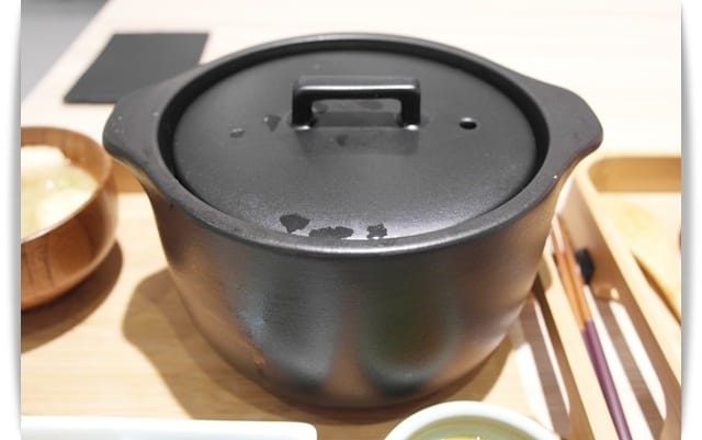如同家一般的溫暖米飯料理，好文青「伴 土鍋炊飯」❤