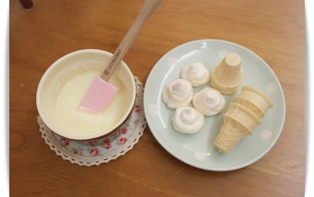 [My Little Kitchen] 只溶你口不溶你手「冰淇淋蛋白霜餅乾」蛋白霜馬林糖。Meringue ❤
