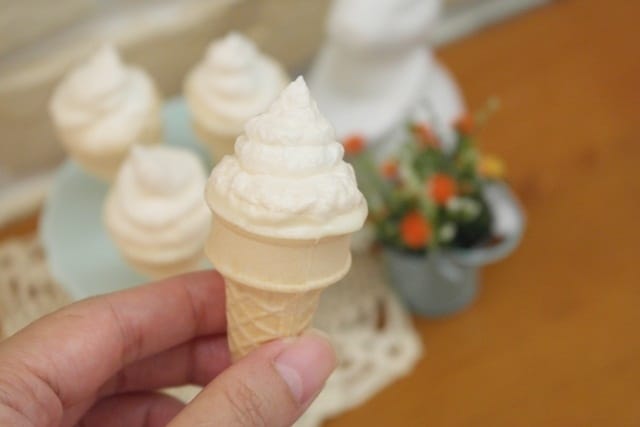 [My Little Kitchen] 只溶你口不溶你手「冰淇淋蛋白霜餅乾」蛋白霜馬林糖。Meringue ❤