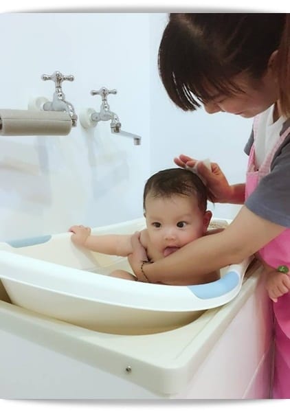 【Ingrid】游呀游，水中律動好好玩「游學寶寶 Baby SPA 高雄館」♪