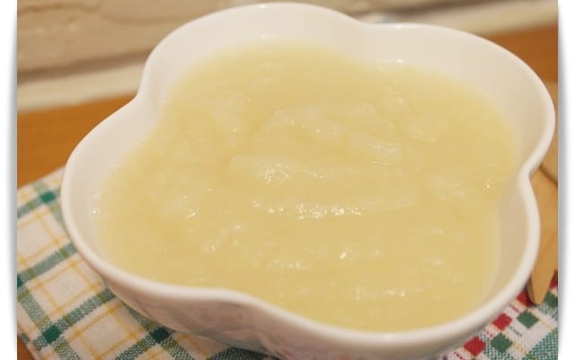 [Baby Food] 水份多，富含膳食纖維「水梨泥」♪