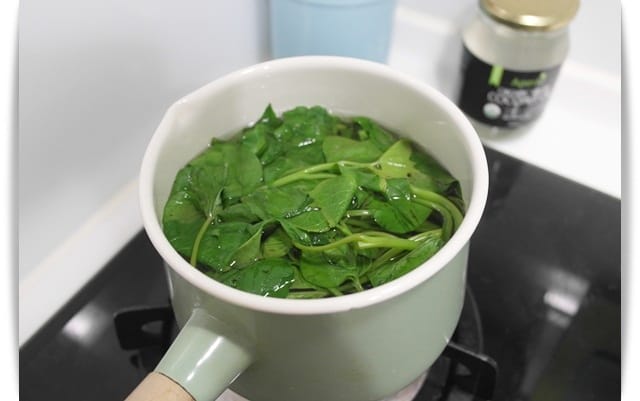 [Baby Food] 富含植物纖維，助於排便「地瓜葉泥」♪