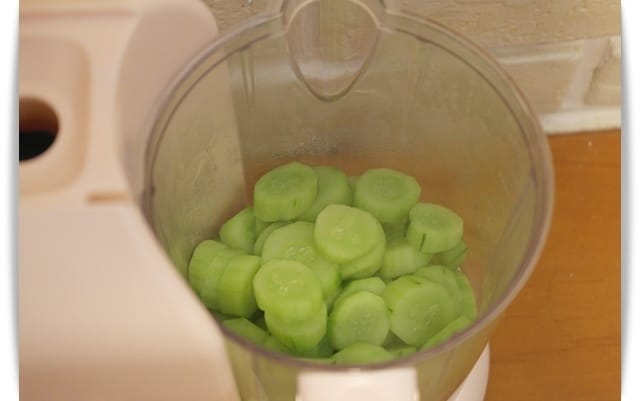 [Baby Food] 促進食慾，清爽感「小黃瓜泥」♪