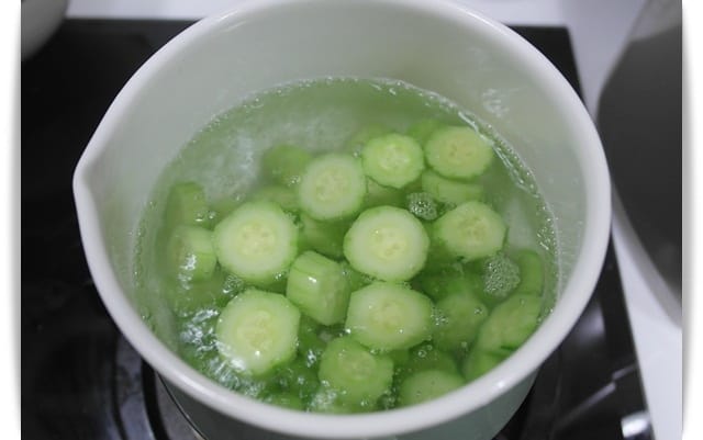 [Baby Food] 促進食慾，清爽感「小黃瓜泥」♪
