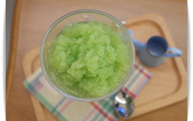 [Baby Food] 潤腸效果好，紅通通「火龍果泥」♪