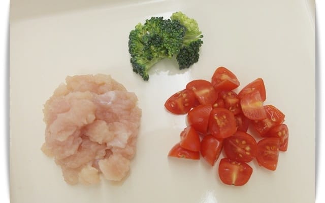 [Baby Food] 好清爽、好開胃「番茄雞肉麵」♪