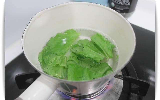 [Baby Food] 天然鮮味，好營養「小白菜柴魚粥」♪