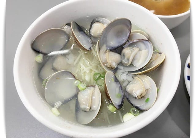 肉麻當飯吃!? 好文青、工業風「肉麻燒肉飯」❤