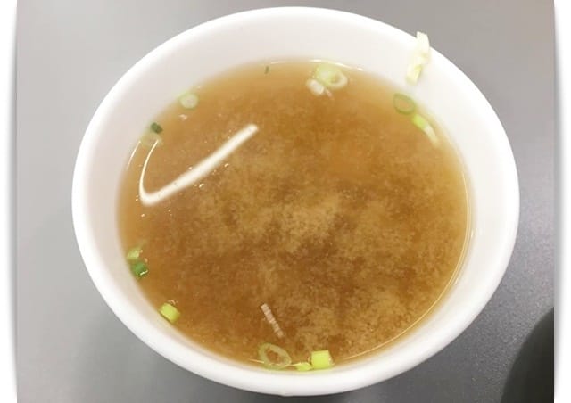 肉麻當飯吃!? 好文青、工業風「肉麻燒肉飯」❤