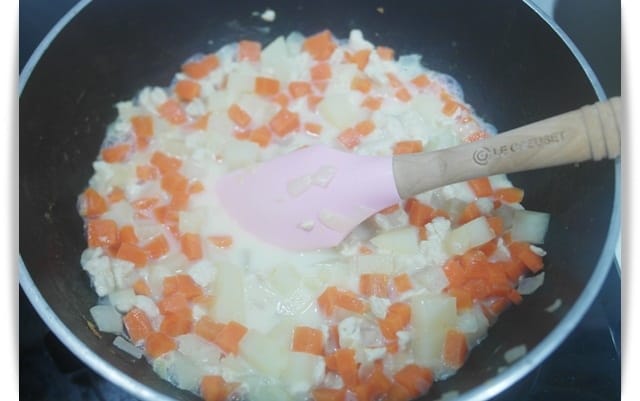 [Baby Food] 濃郁可口，寶寶版「奶油燉雞肉」♪