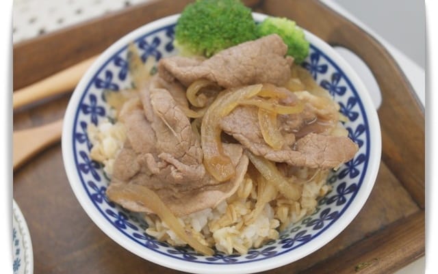 [Baby Food] 日式和風味，寶寶版「牛丼飯」♪