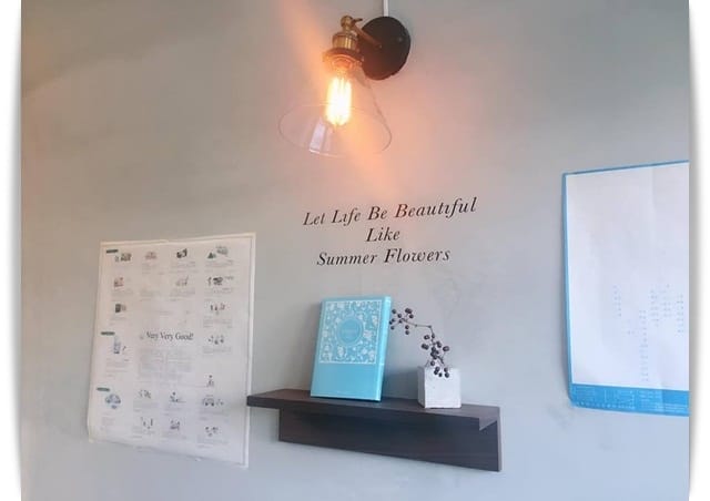 暖呼呼的色調與迷人香氣「夏花司康茶屋」♡