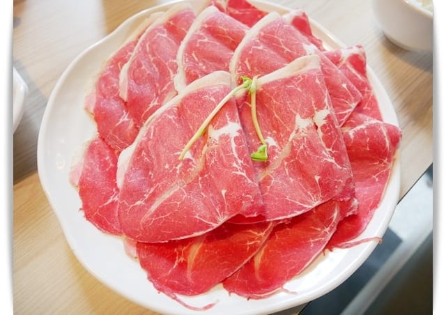 「好好鍋優質大盤肉-美術店」好美好美的肉 ♡