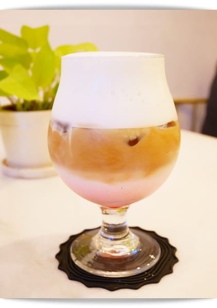 「Lucas Cafe 魯克思咖啡館」好美、好拍照也好美味 ♡