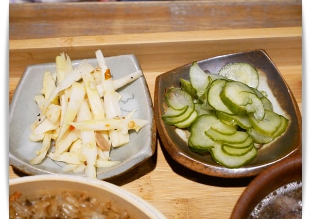 好文青「老宋咖啡Thesungcafe」有賣咖啡也有賣油飯。