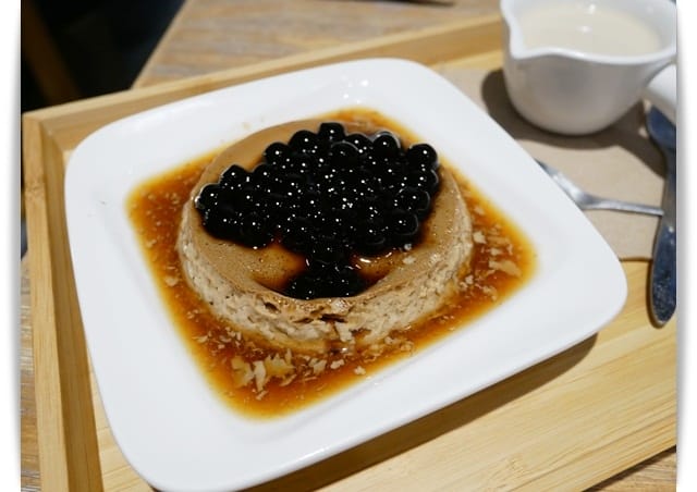 好文青「老宋咖啡Thesungcafe」有賣咖啡也有賣油飯。