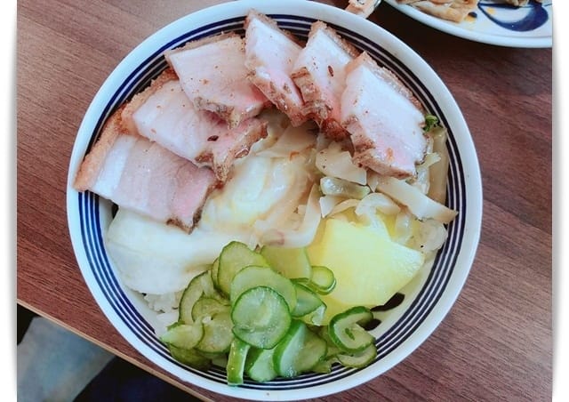 老店新品牌「美華麵食Mei-Hua noodles」好美的麵店。