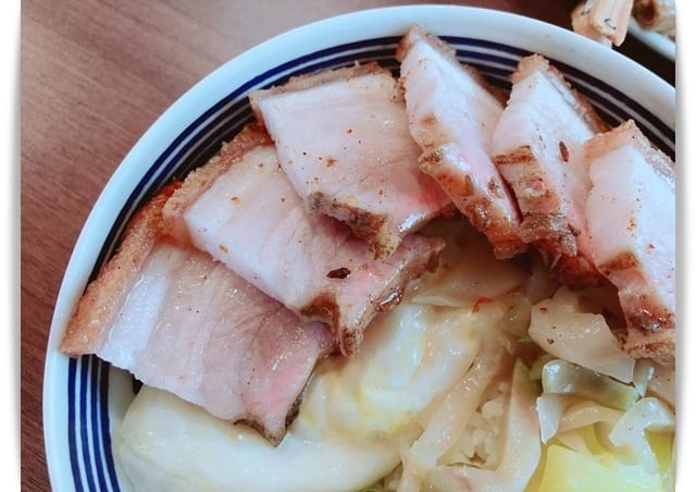 老店新品牌「美華麵食Mei-Hua noodles」好美的麵店。