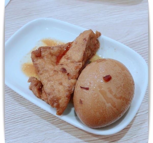 「弘記肉燥飯舖」文青風的肉燥飯店 ♪